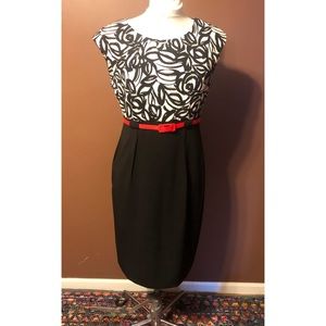 EUC Black and white easy care and wear dress
